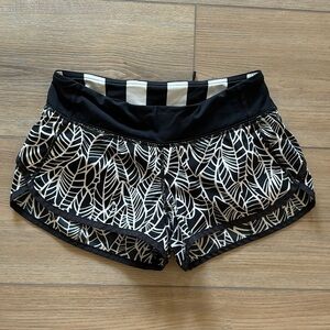 Lululemon speed shorts size 4